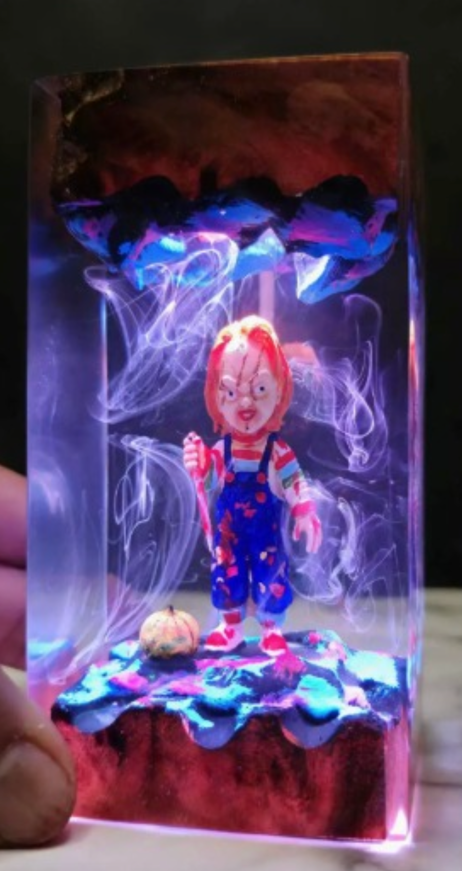 Chucky resin lamp